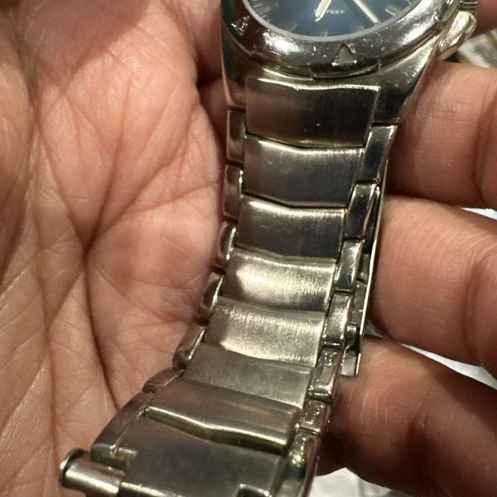 Working Mens LORUS Watch Blue Dial Silver Steel Band 36mm 100FWR For Small Wrist